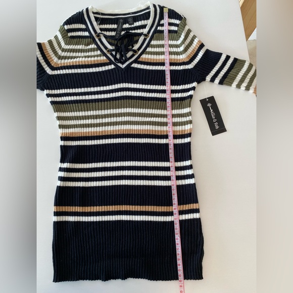 NWT Multi colour stripe V neck Ribbed sweater with Grommet &Lace front bohemian - Picture 8 of 13